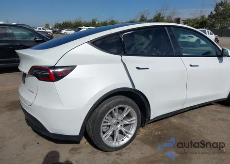 2022 Tesla Model Y Long Range Dual Motor All-Wheel Drive from USA, damaged, VIN 7SAYGDEE5NF440060